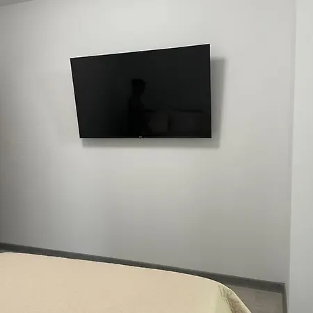 דירה Apartament Alezzi *